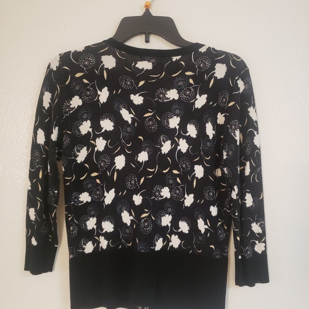 Sweater - Picture 3 of 3